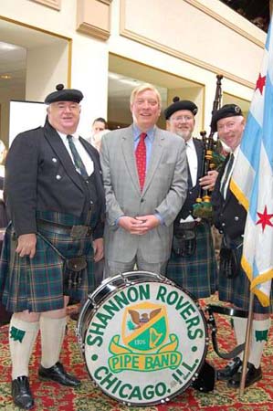 Guest poses with Shannon Rovers